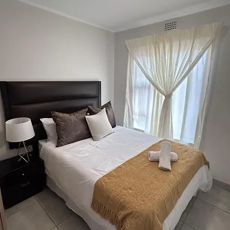 Orlando Towers Estate Apartment Soweto Exterior photo